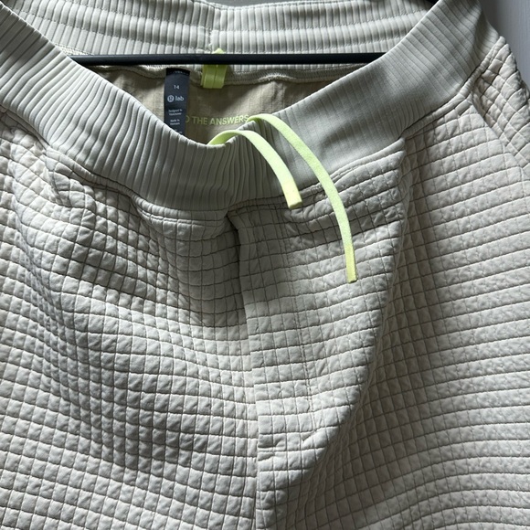 Lululemon Lab Grid-Textured High-Rise Jogger - Picture 4 of 5